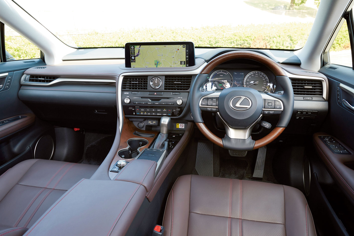 レクサスの中軸suv Rxがマイナーチェンジ 快適性に磨きを掛ける Engine エンジン クルマ 時計 ファッション 男のライフスタイルメディア