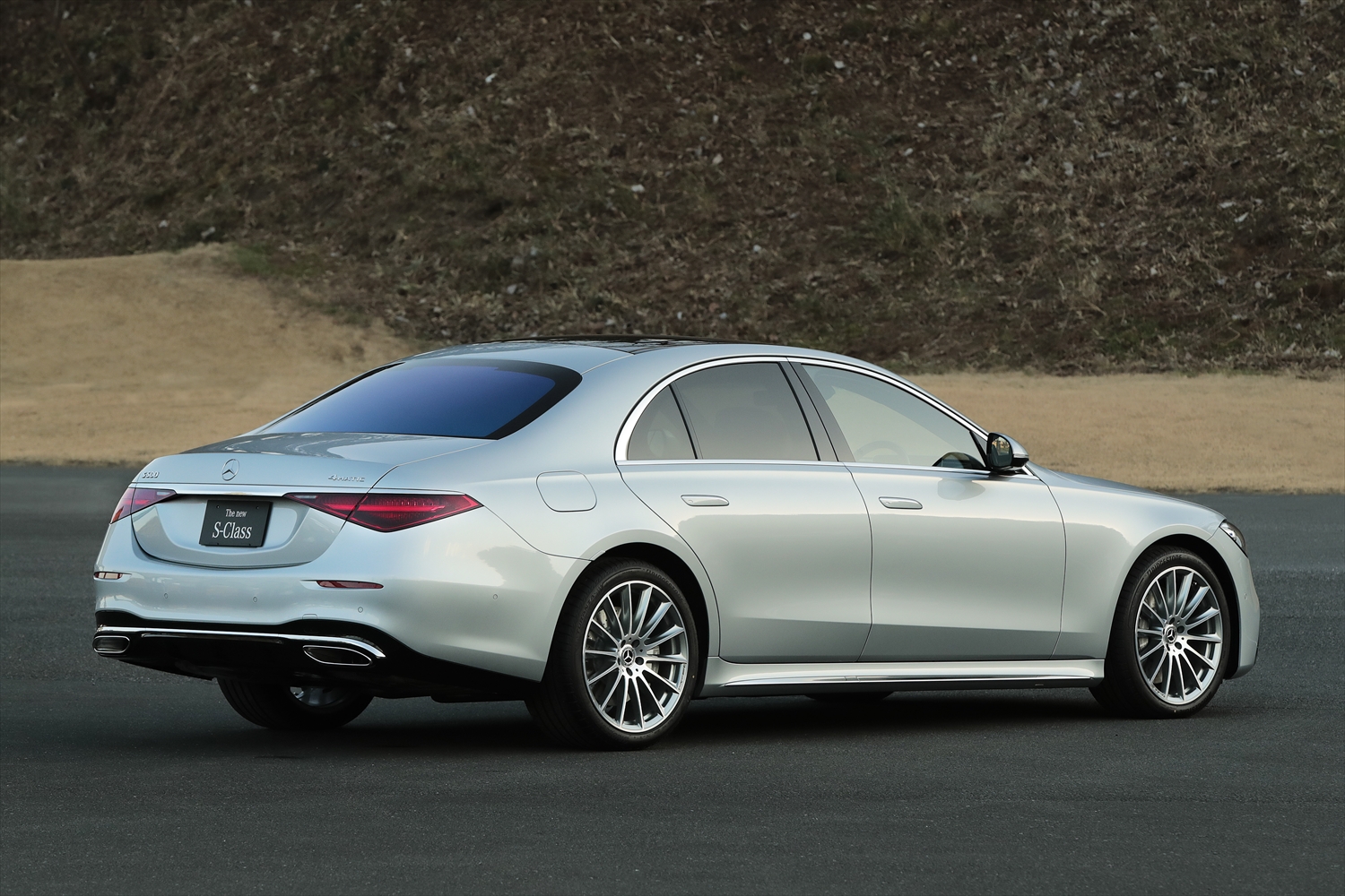 メルセデス ベンツsクラス全面刷新 世界初のテクノロジーも採用 Engine エンジン クルマ 時計 ファッション 男のライフスタイルメディア