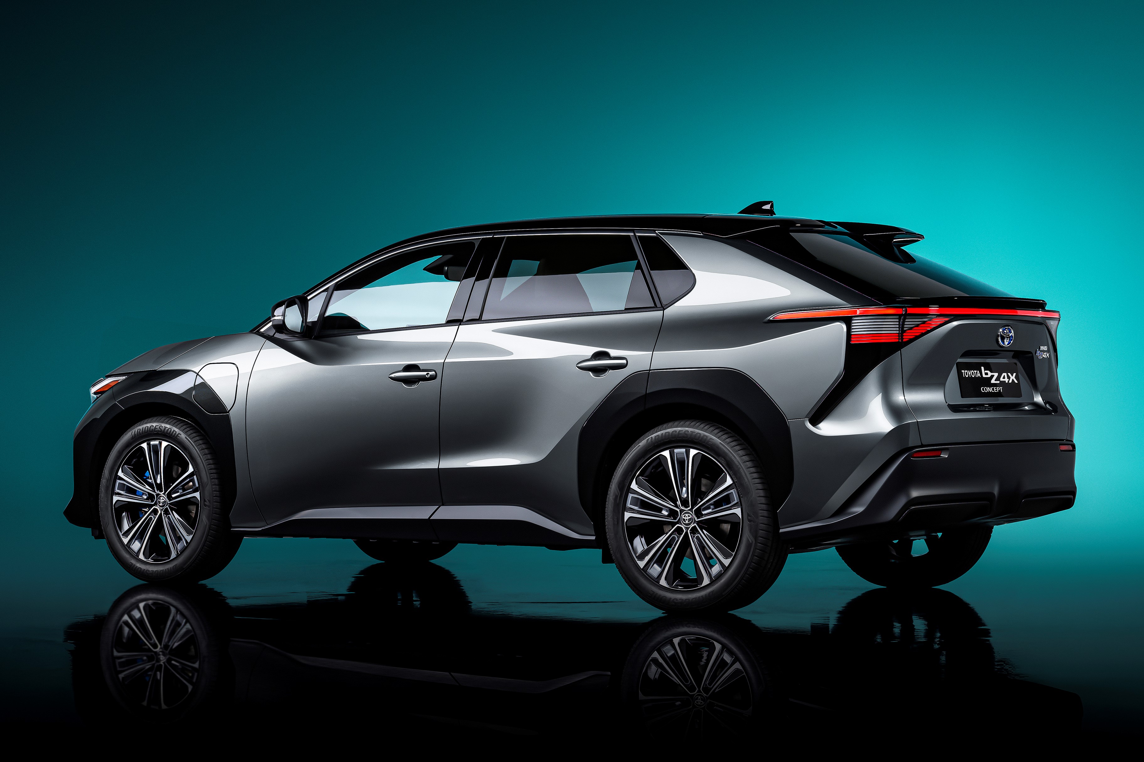 トヨタの電気自動車が本格始動 第1弾はスバルと共同開発したsuv Engine エンジン クルマ 時計 ファッション 男のライフスタイルメディア